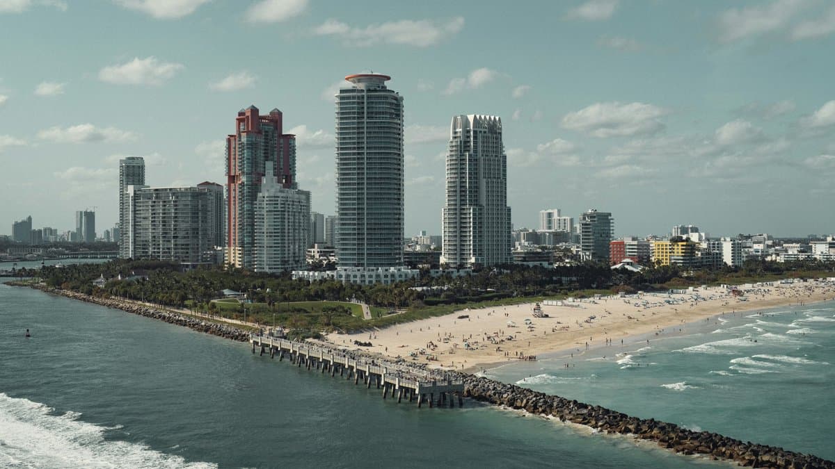 Moving to Florida in 2026: The Ultimate Relocation Guide & H-1B Reality Check