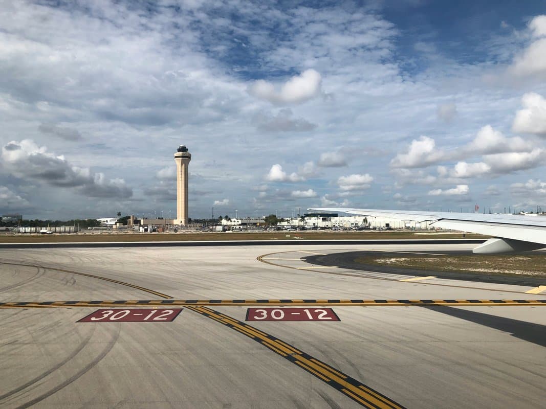 The Ultimate Florida Relocation Guide: Logistics, Airports, and H-1B Visa Strategies for 2026